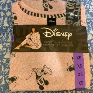 Mickey & Minnie Pajama set